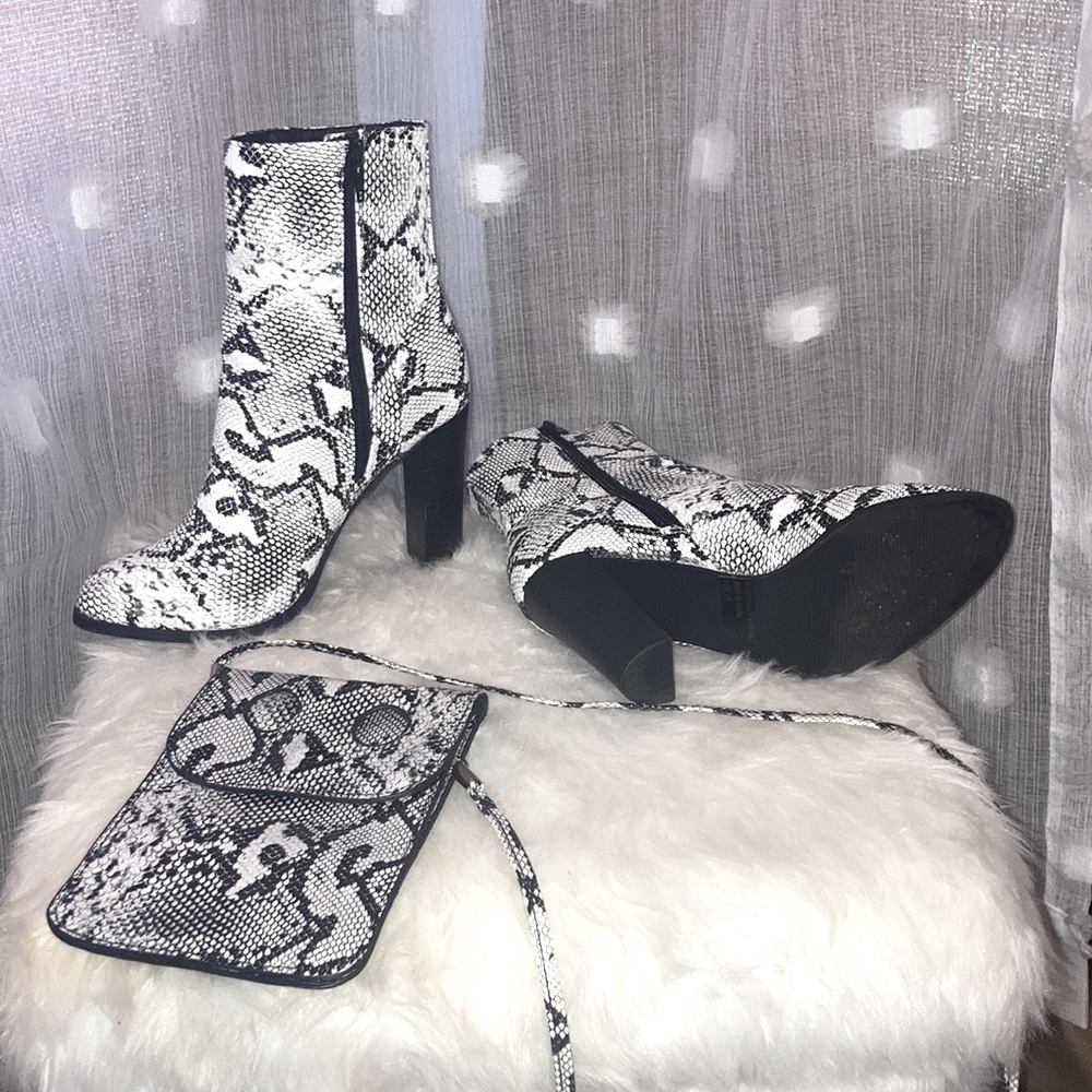 Black & White snake skin boots/ matching purse.